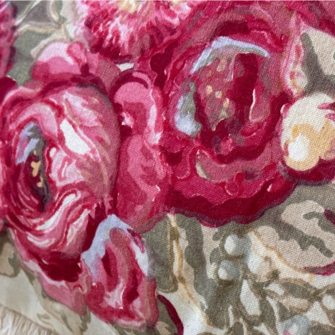 Vintage Floral Print Pillow - 24" x 24" - USA - 111a