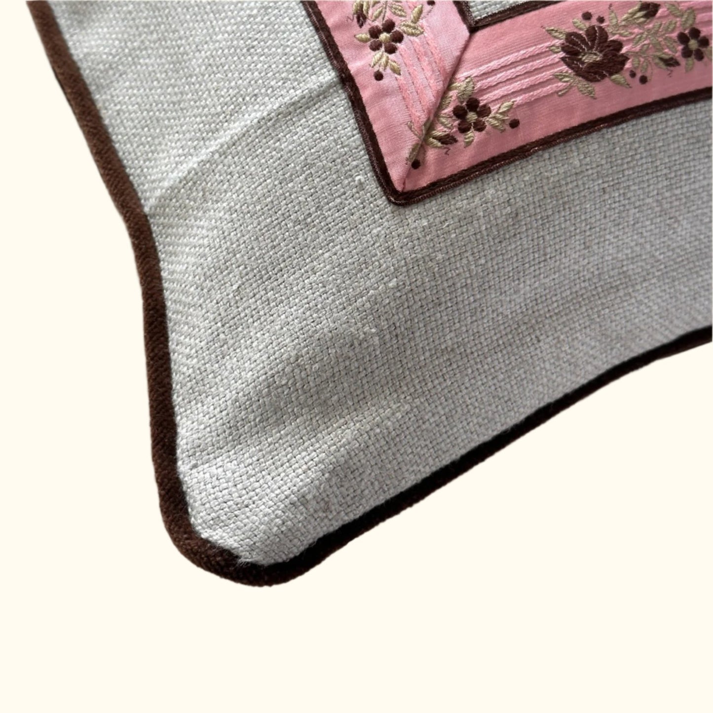 Vintage Ribbon Frame Pillow - 22" x 22" - USA - 122a