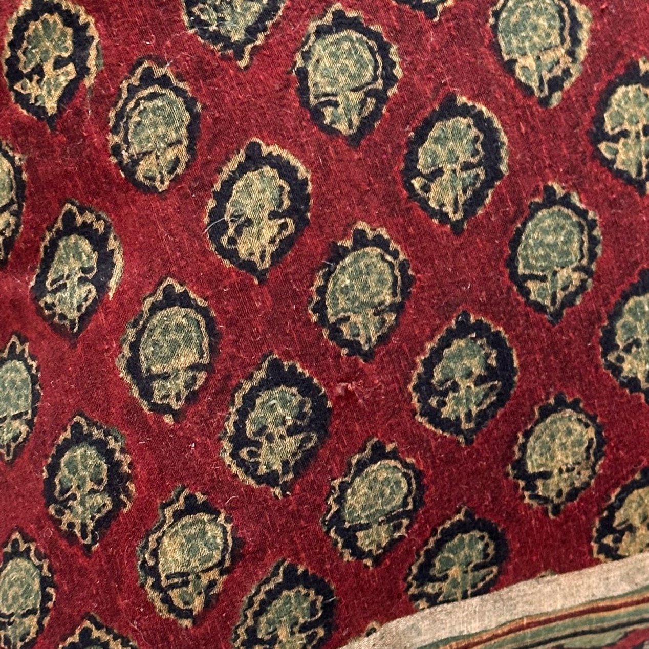 Woven / Block Printed Sari Pillow - 20x20 - India - 225c