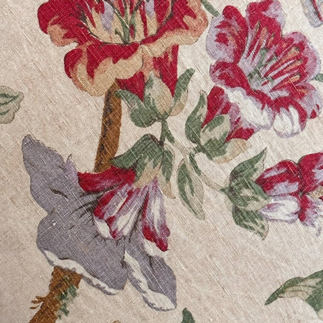 Vintage Linen Floral Pillow - 24x24 - England - 259c