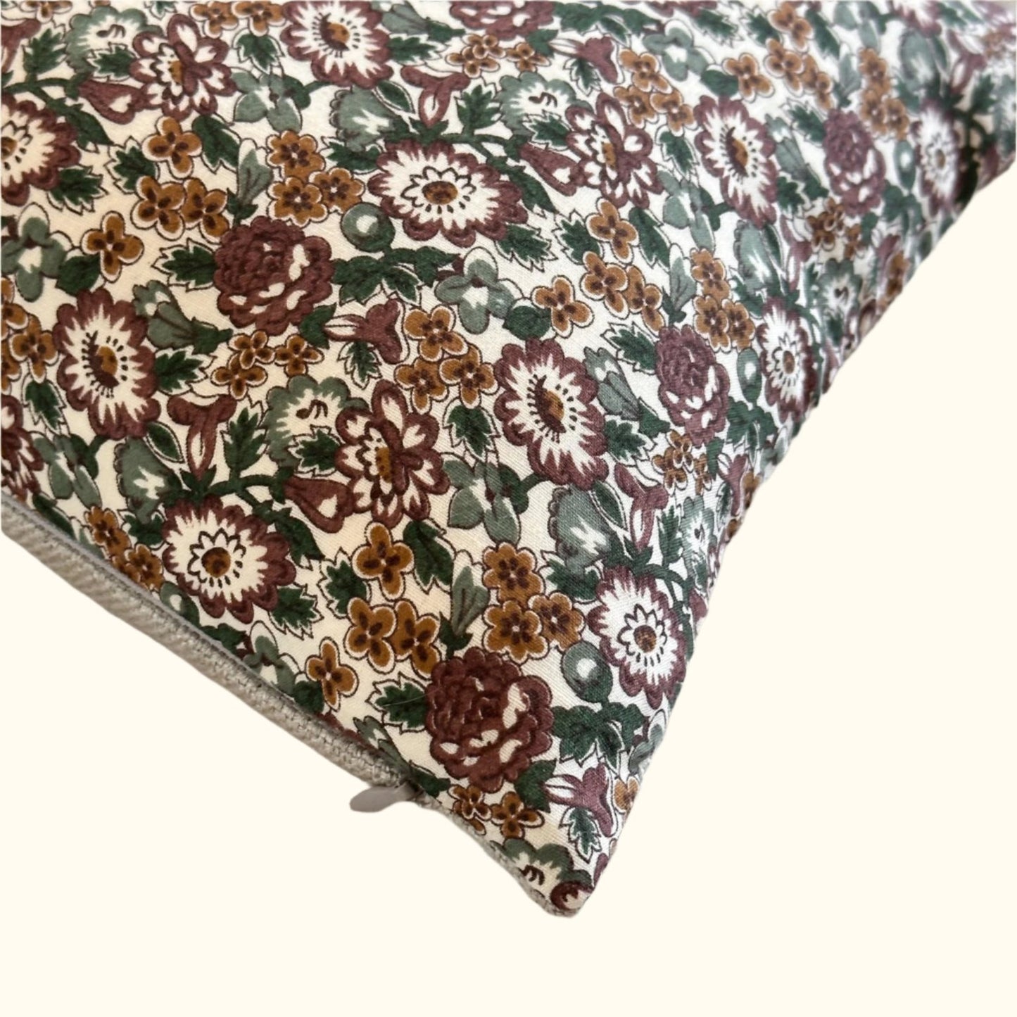1970's Floral Print Pillow - 11x17 - England - 273h