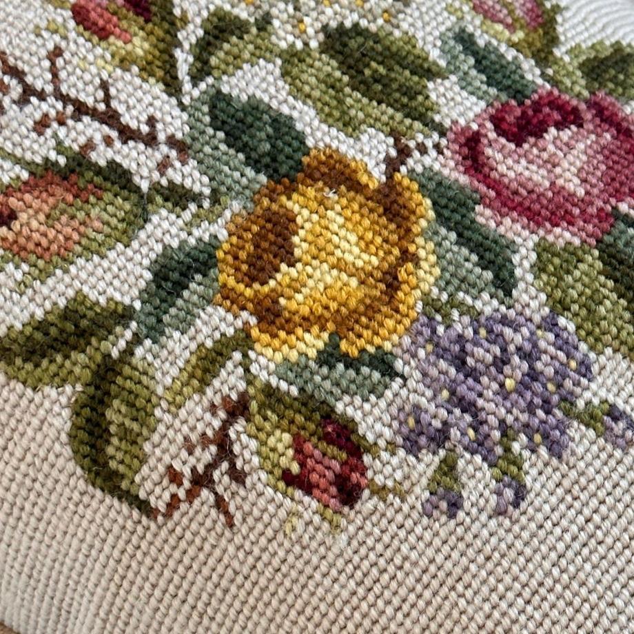 Vintage Needlepoint Pillow - 11x17 - USA - 275a