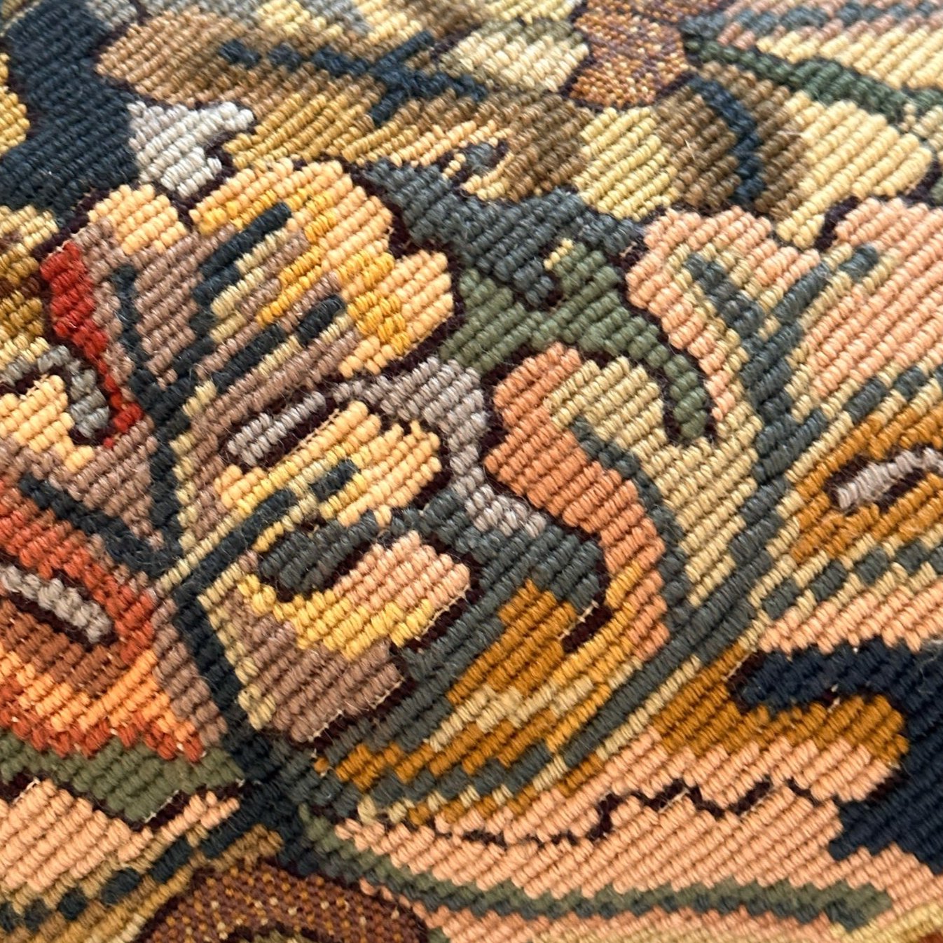 Vintage Needlepoint Pillow - 11x17 - USA - 277c