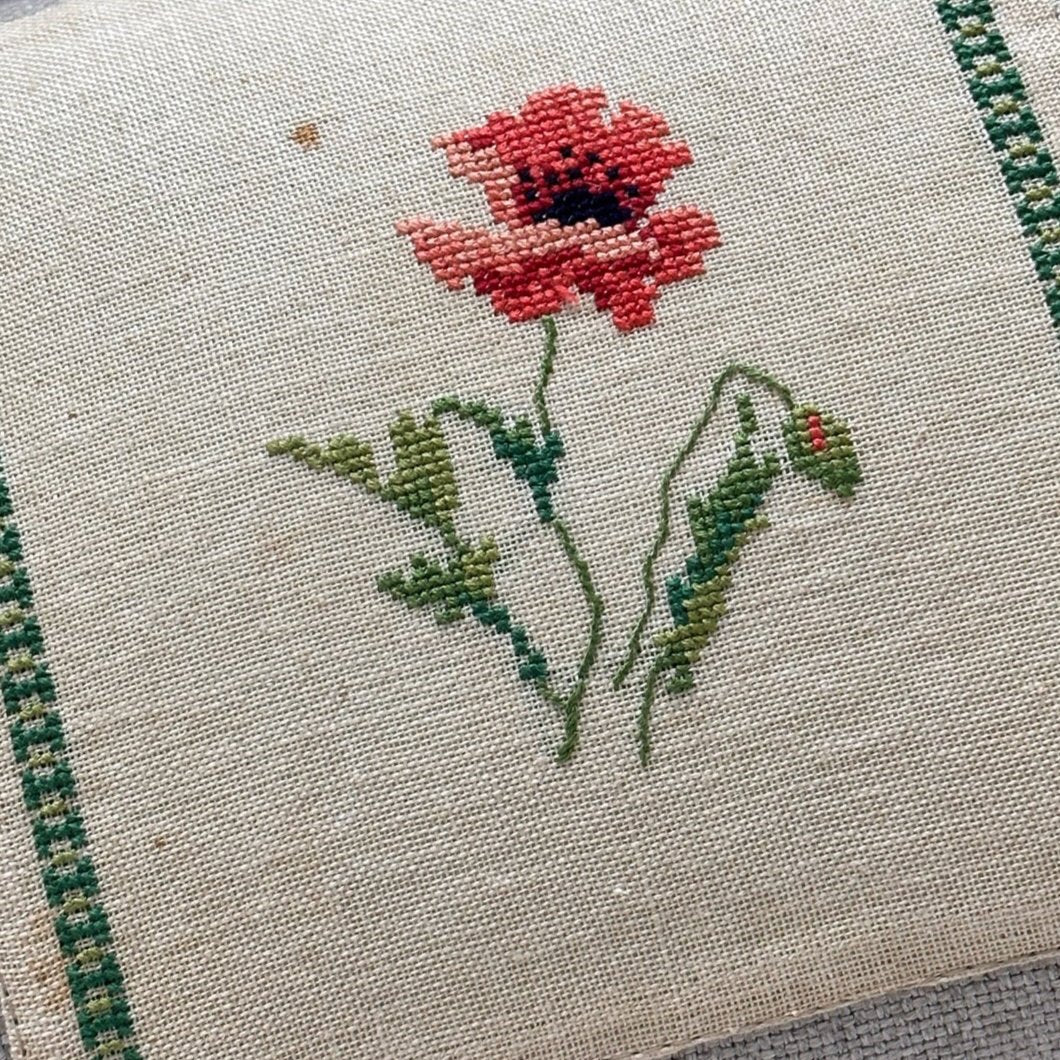 Vintage Cross Stitch Pillow - 11x17 - USA - 280b