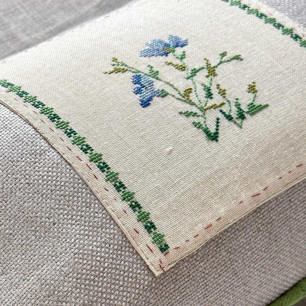 Vintage Cross Stitch Pillow - 11x17 - USA - 280c