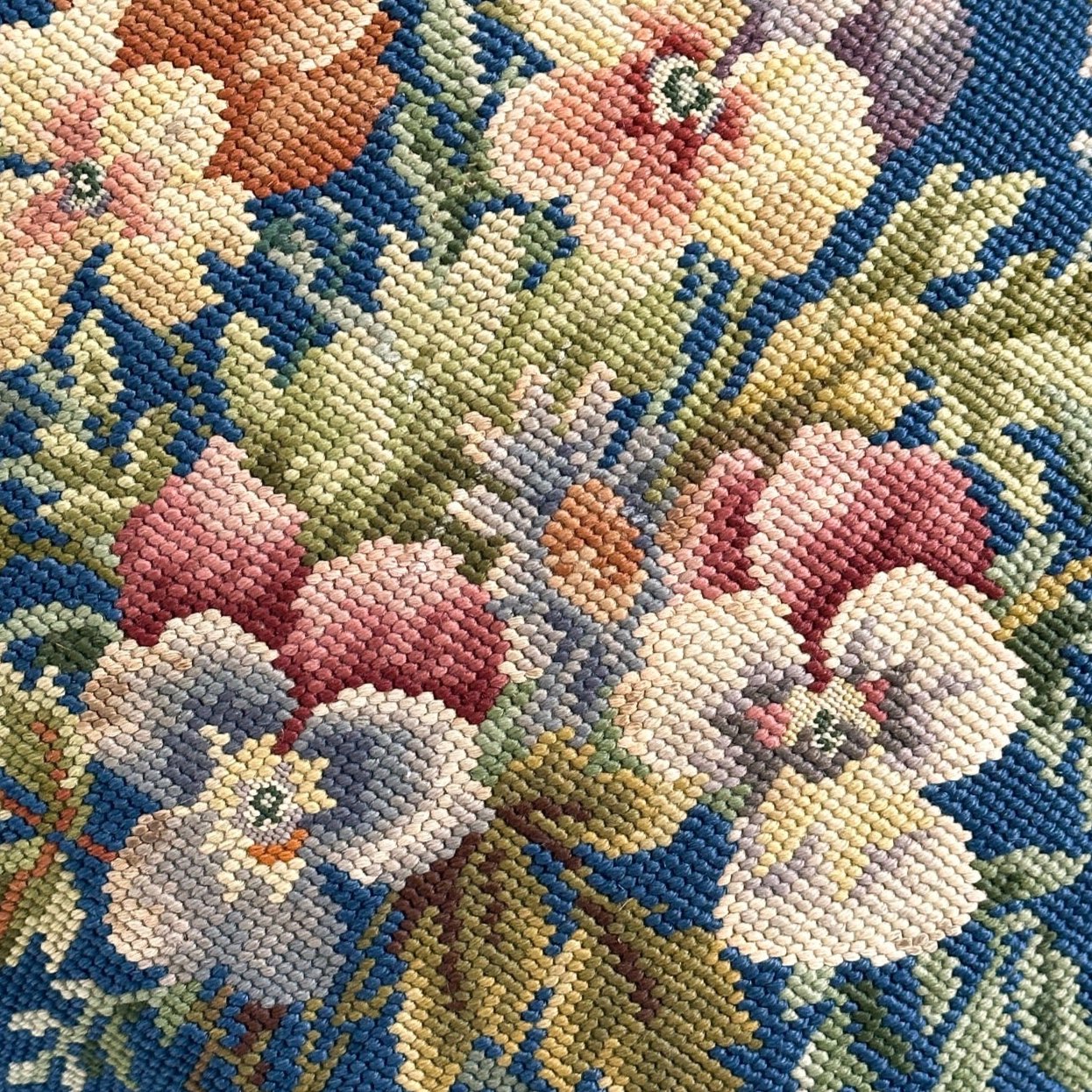 Vintage Needlepoint Pillow - 16x16 - USA - 282a