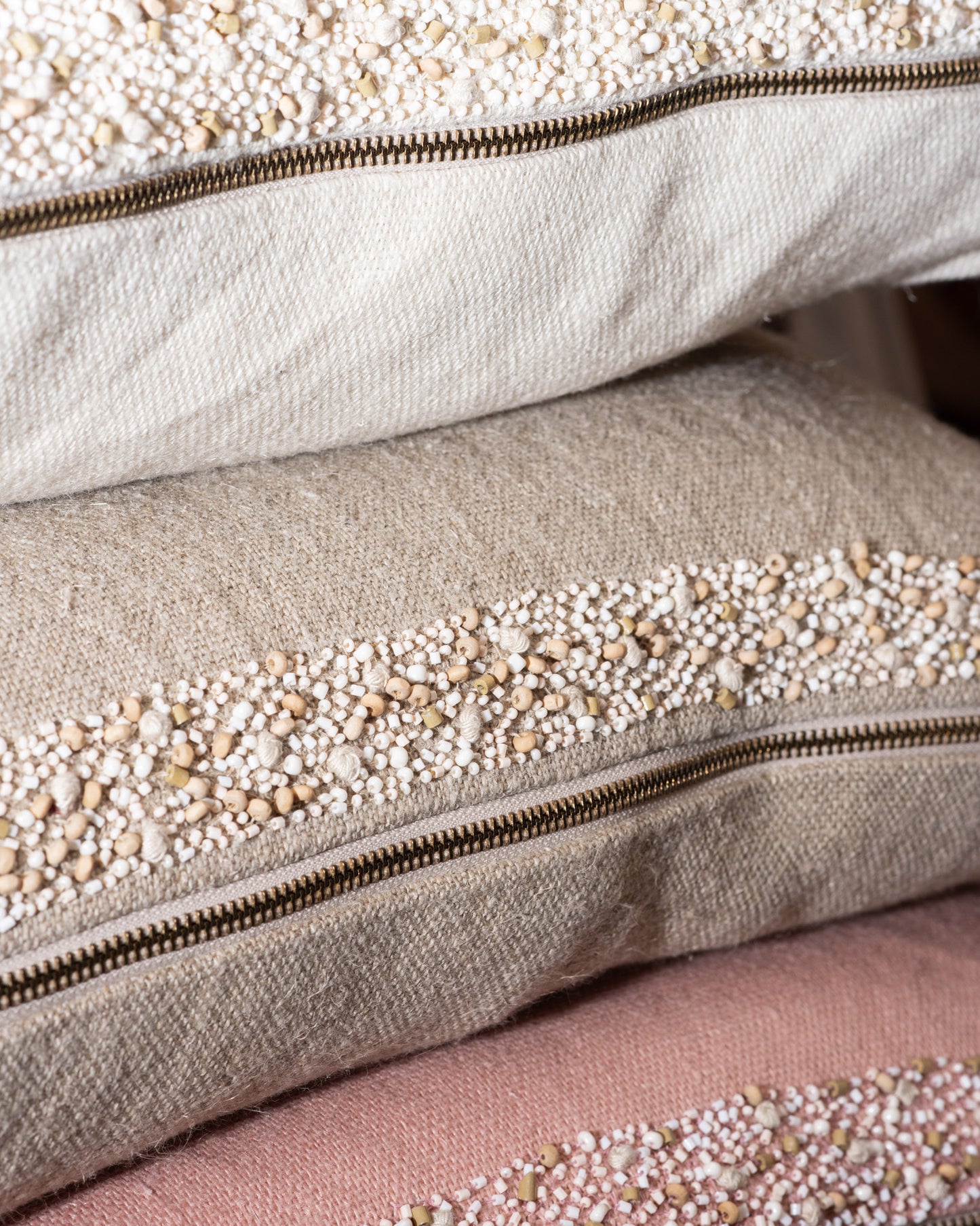 Serafina-22x22-Natural-Cover + Insert