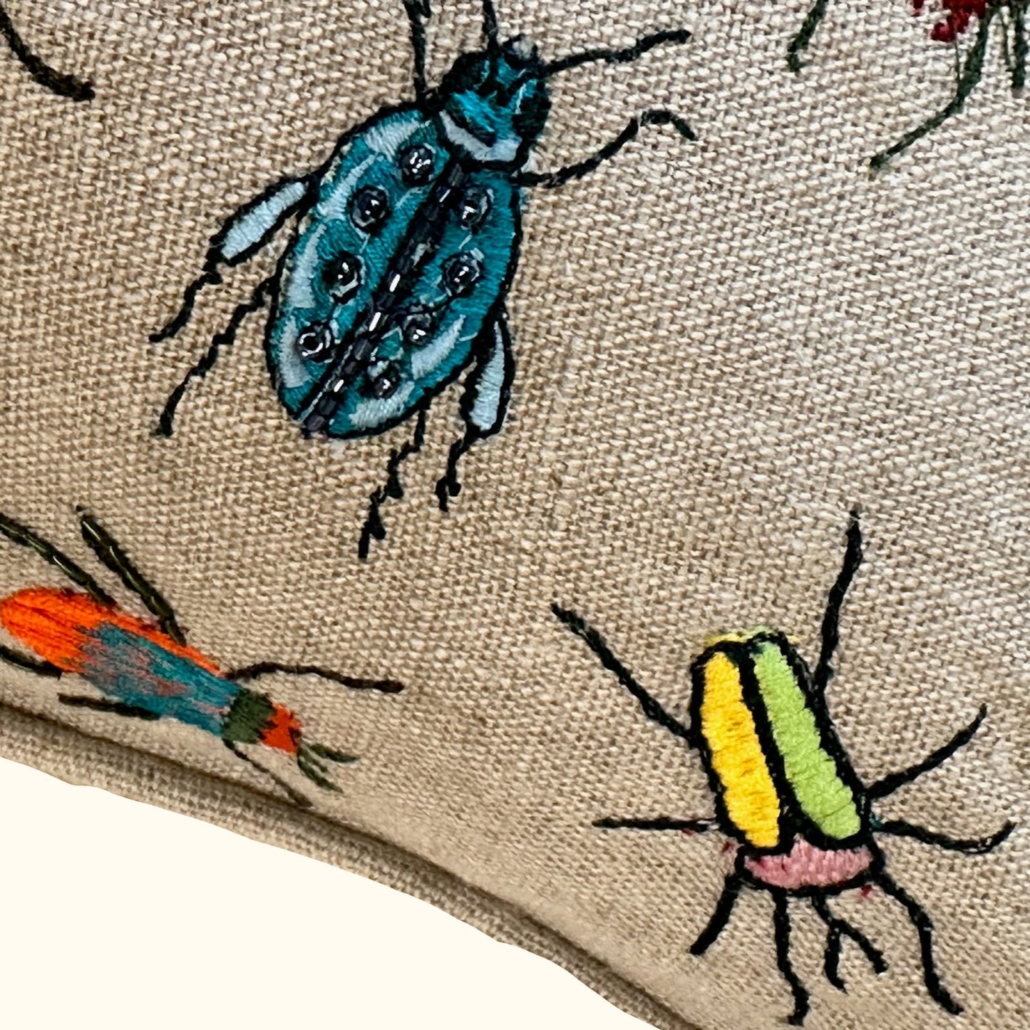 NEW-Bugsy-13x20-Pillow