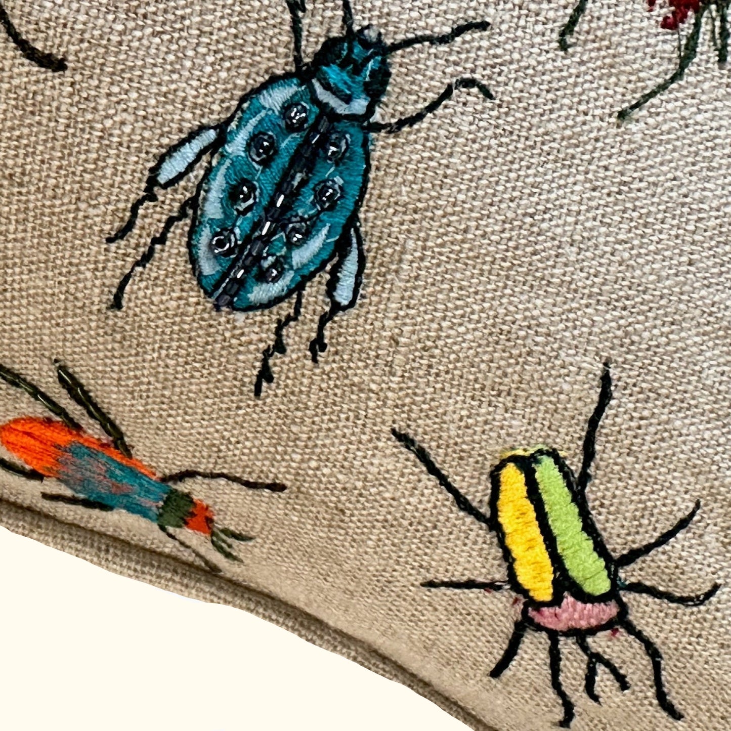 Bugsy-13x20-Pillow