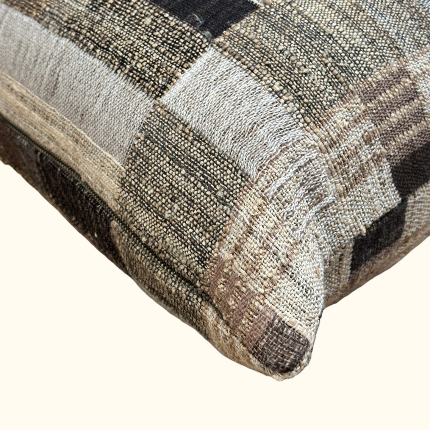 Canyon—22x22—Pillow