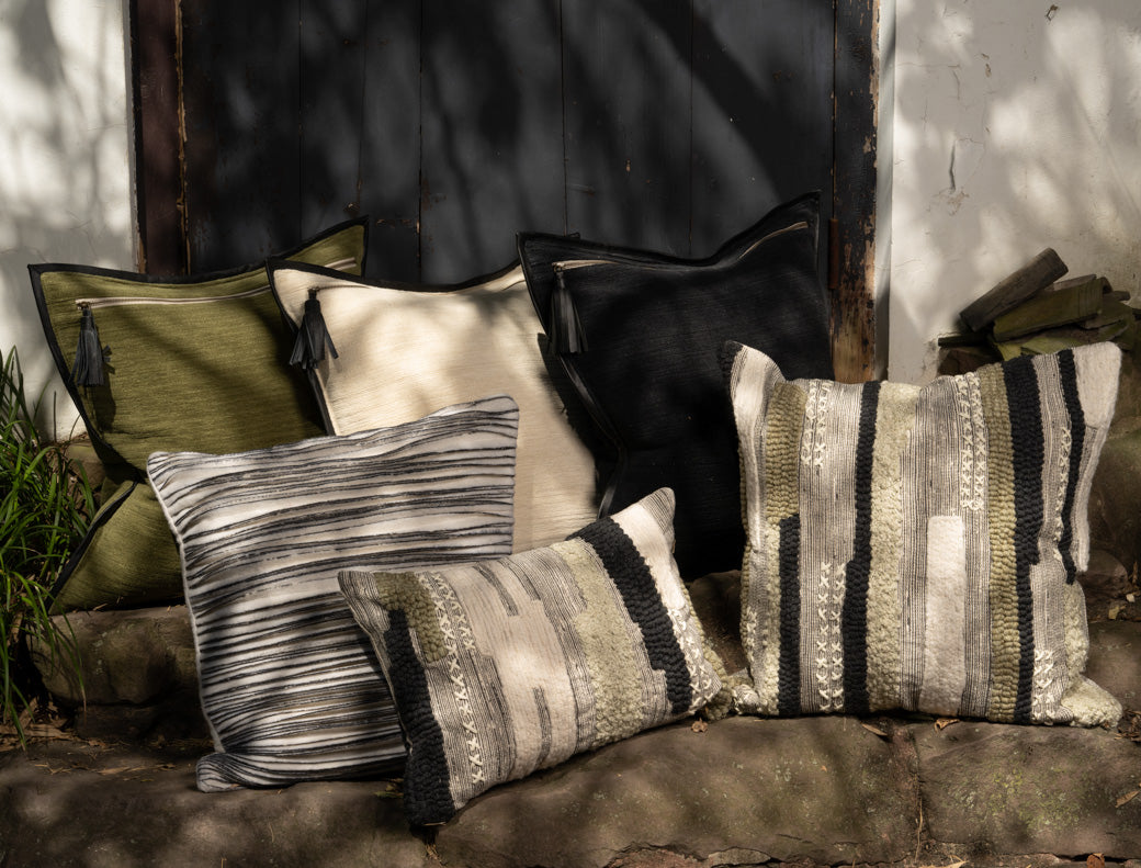 Edge-20x20-Pillow