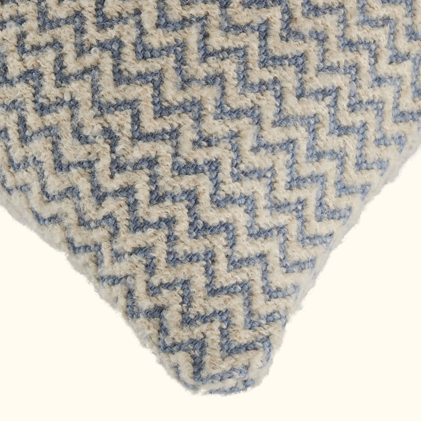 Chevron-22x22-Azure-Cover + Insert