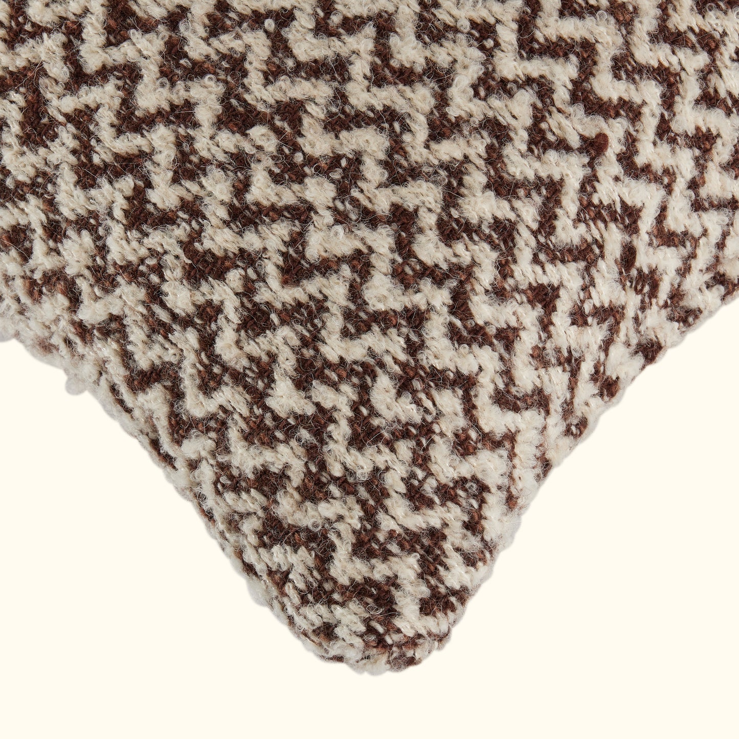 Chevron-22x22-Brown-Cover + Insert