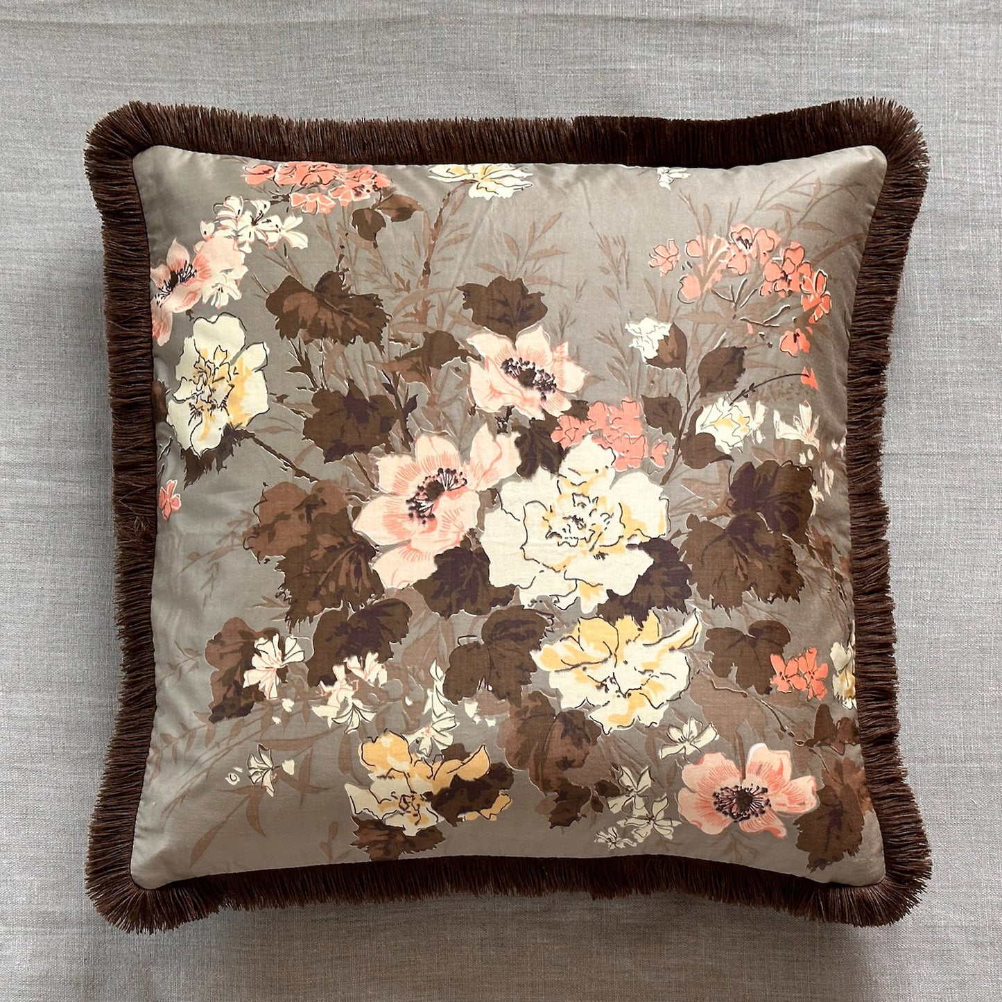 Floral Chintz c.1960's Pillow - 20" x 20" - USA - 116b1