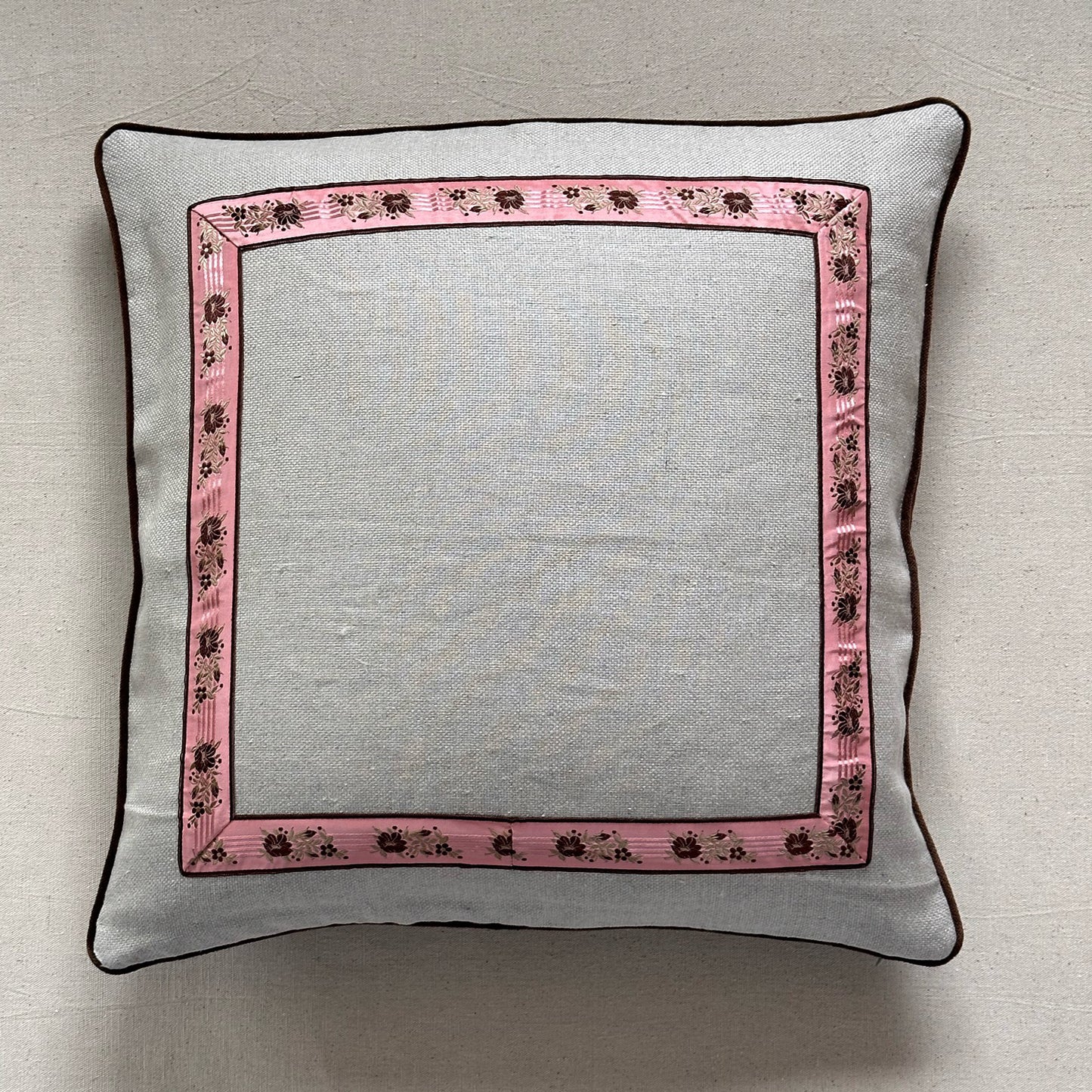 Vintage Ribbon Frame Pillow - 22" x 22" - USA - 122a