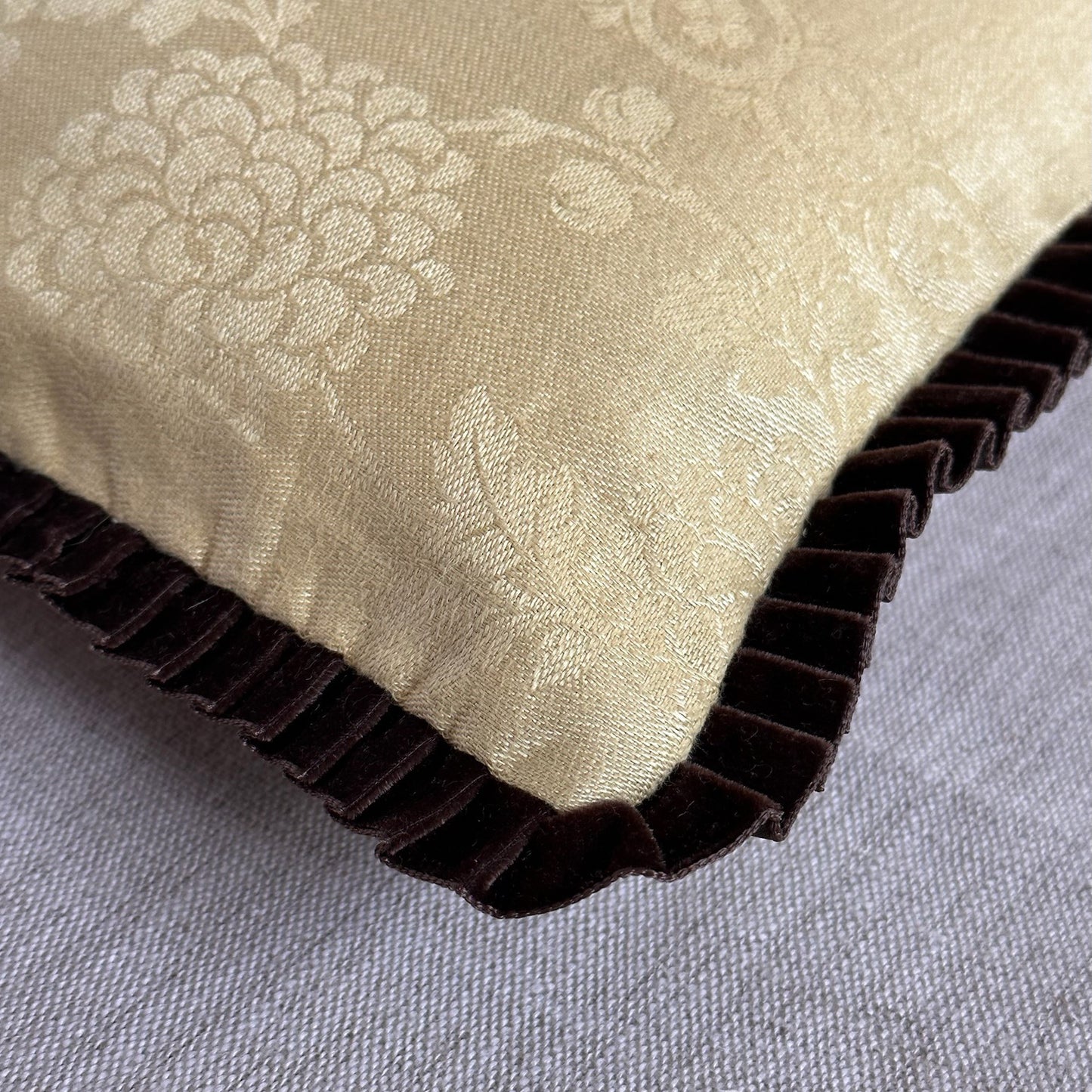 Vintage Damask Tablecloth overdyed Pillow - 13" x 20" - USA - 129c