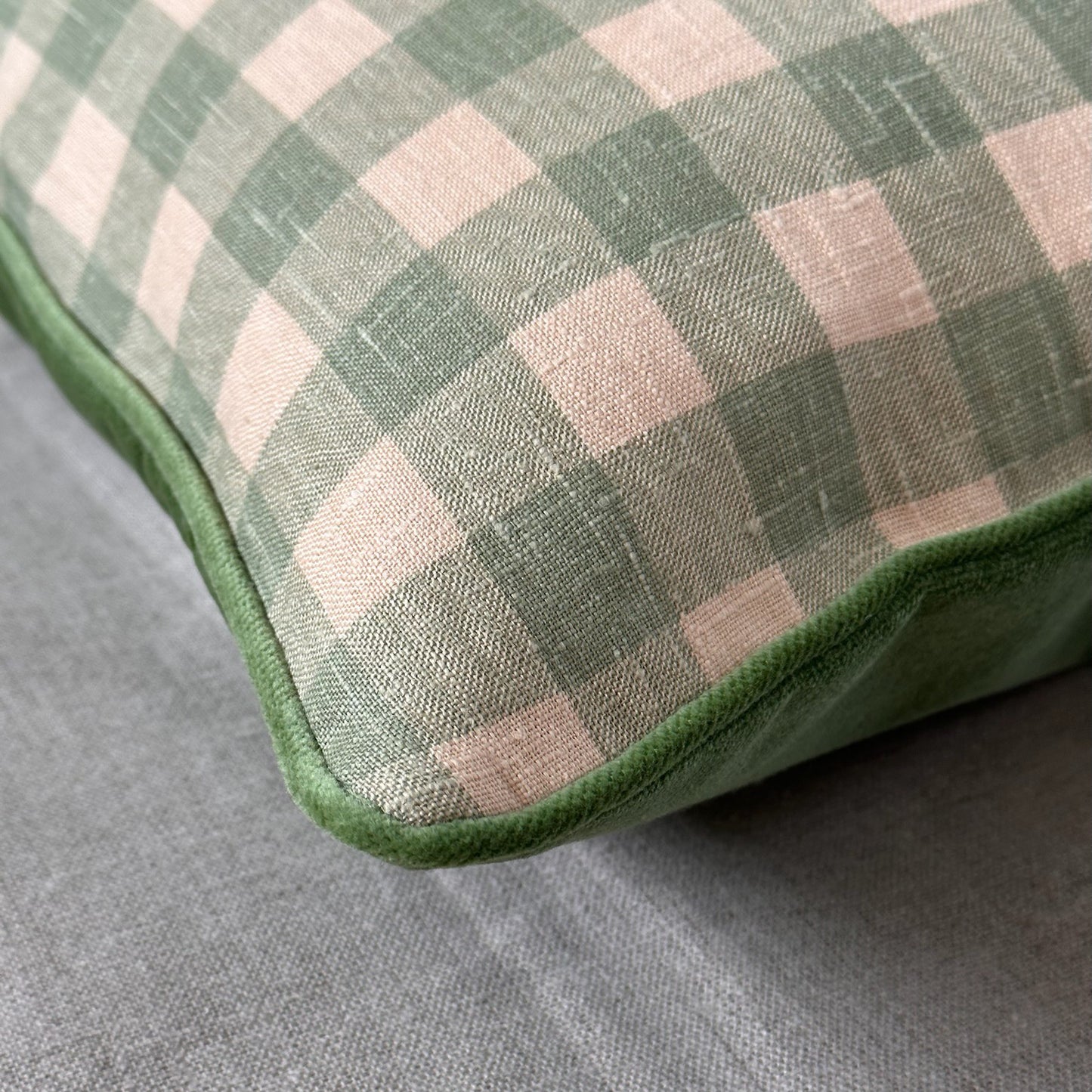 Linen Check Pillow - 16" x 24" - USA - 215a