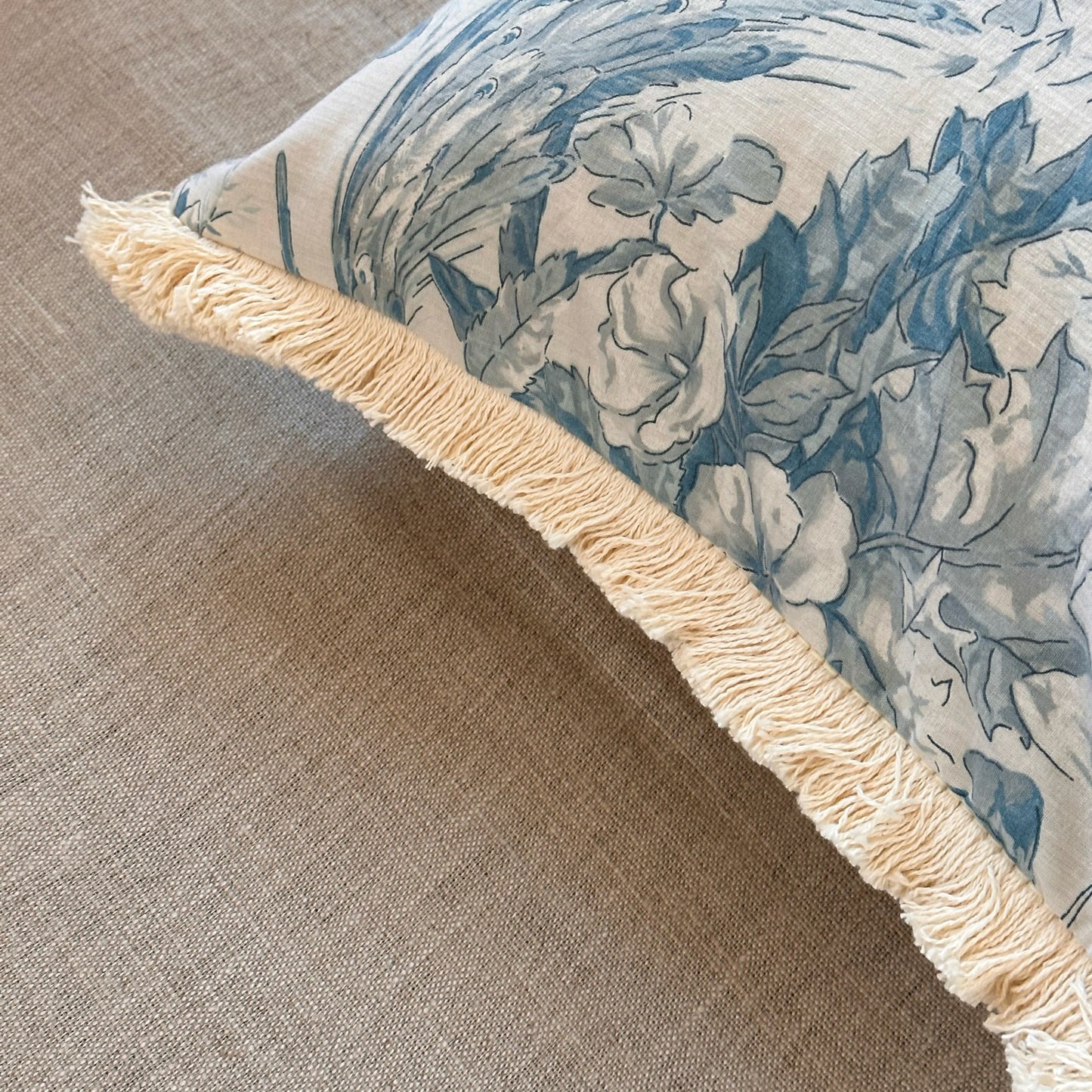 1950's Toile Pillow - 16x24 - France - 254e