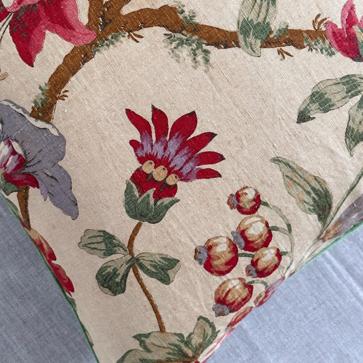 Vintage Linen Floral Pillow - 24x24 - England - 259a