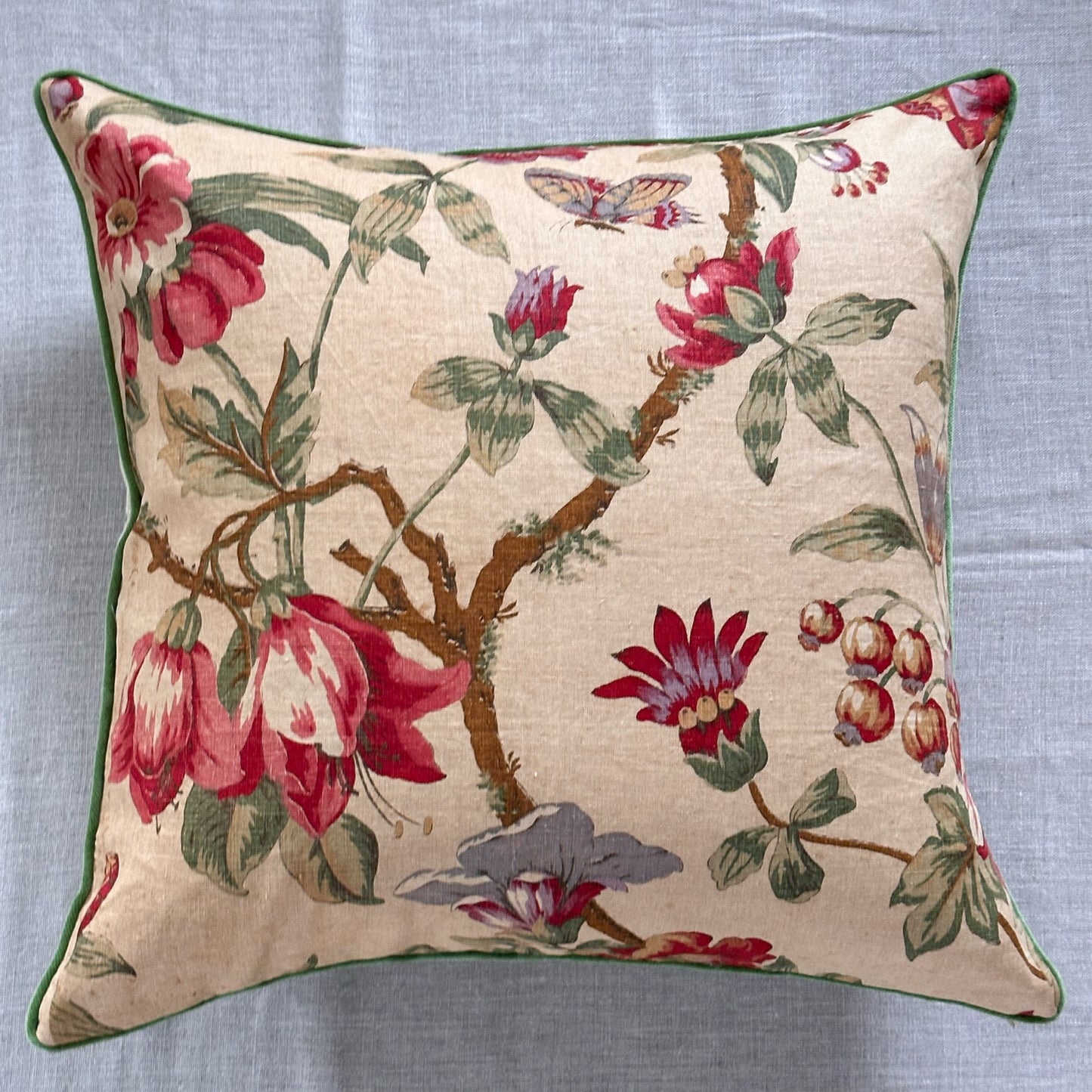 Vintage Linen Floral Pillow - 24x24 - England - 259a