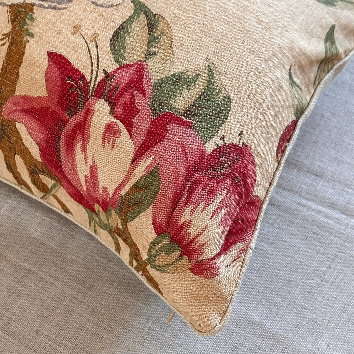 Vintage Linen Floral Pillow - 16x24 - England - 259e