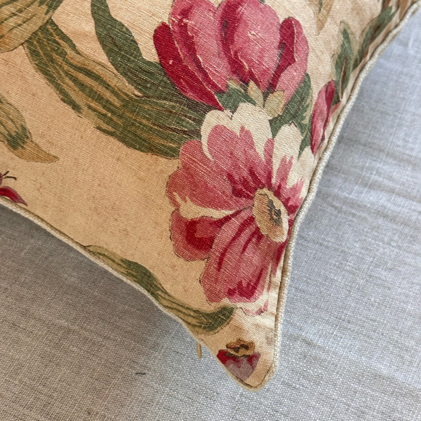 Vintage Linen Floral Pillow - 16x24 - England - 259f