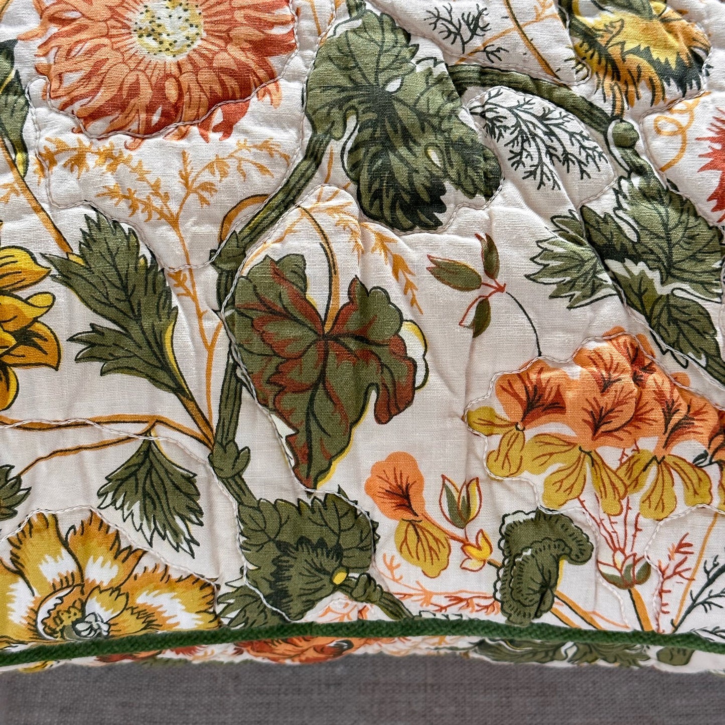 1970's Floral Quilt Pillow - 24x24 - USA - 278b