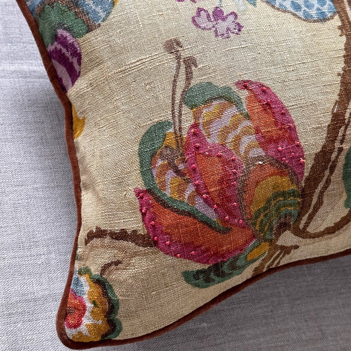 Vintage Floral Print with beads Pillow - 13x20 - Europe - 354f