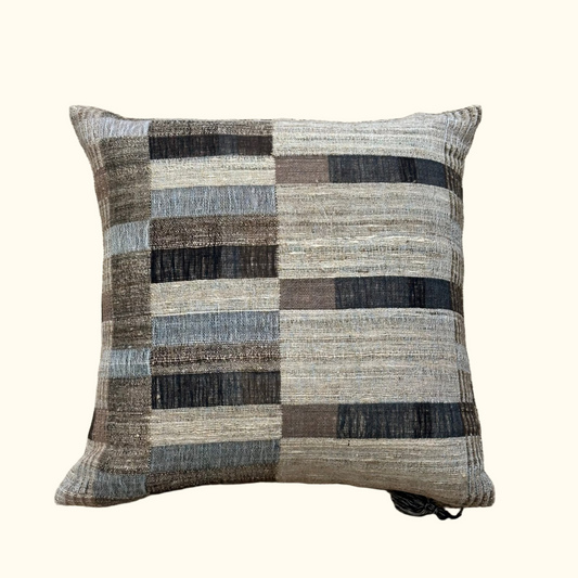 Canyon—22x22—Pillow