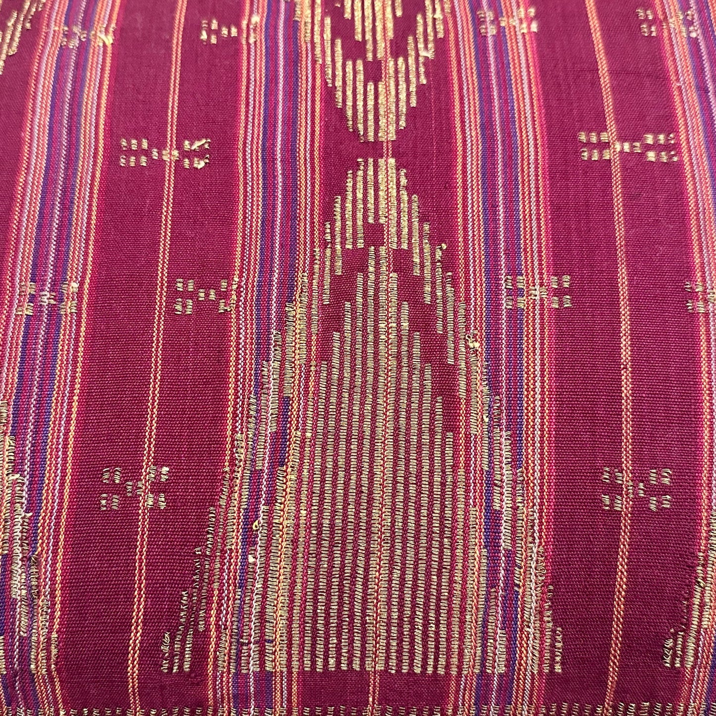 Vintage Dobby Weave with Metallic Detail Pillow - 16 x 24 - India - 568b