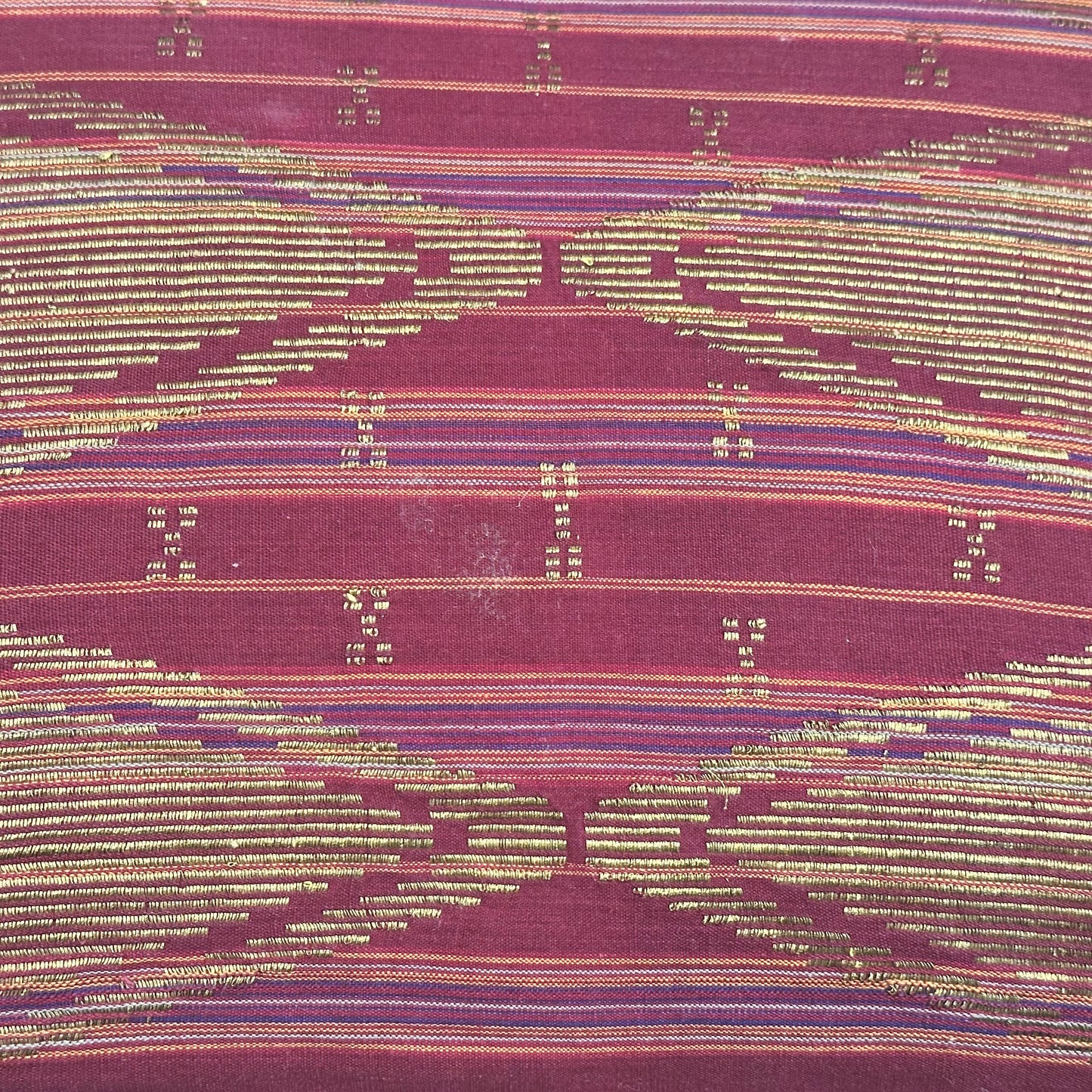 Vintage Dobby Weave with Metallic Detail Pillow - 13 x 20 - India - 568c
