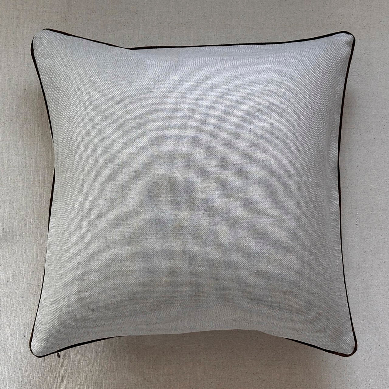 Natural Linen w/ Ivy Velvet Piping Pillow - 22" x 22" - USA