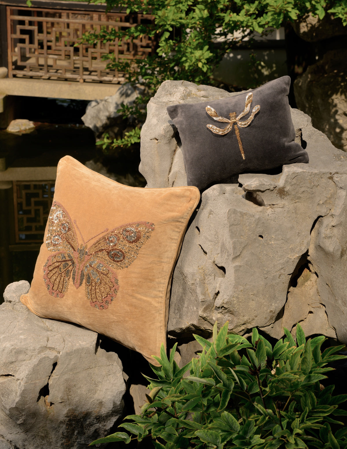 NEW Flutterby-18x18-Cover + Insert